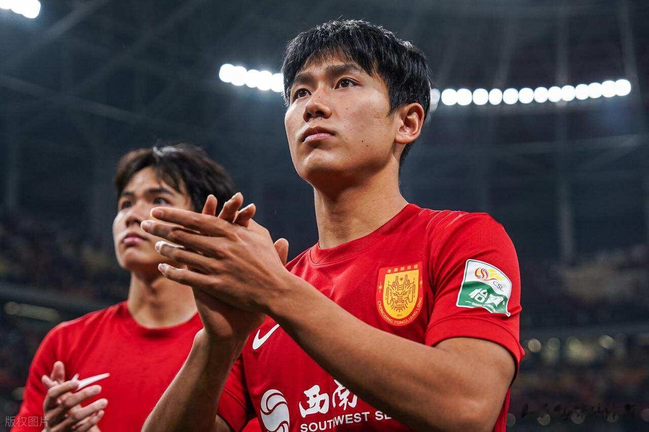 向余望复出冲击中超首球稳了？重庆铜梁龙死磕武汉三镇，专攻软肋