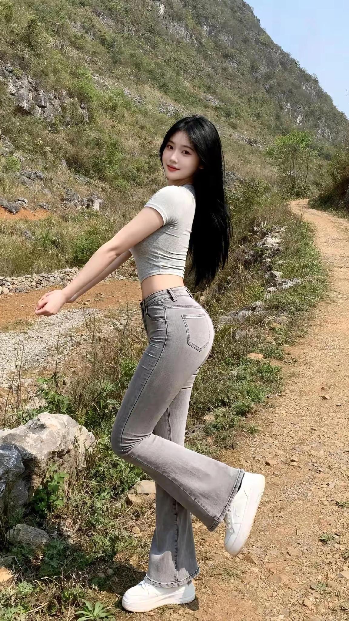 什么是爱？分亲情、爱情、友情的真实定义
 
总有人追问爱是什么，其实爱从没有统一