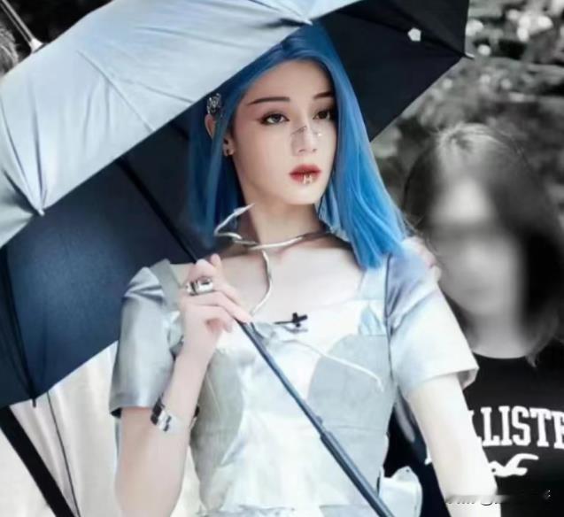 迪丽热巴、张凌赫，要不你俩合作一部剧吧，《开始推理吧2》这个路透，真的搭到我的心