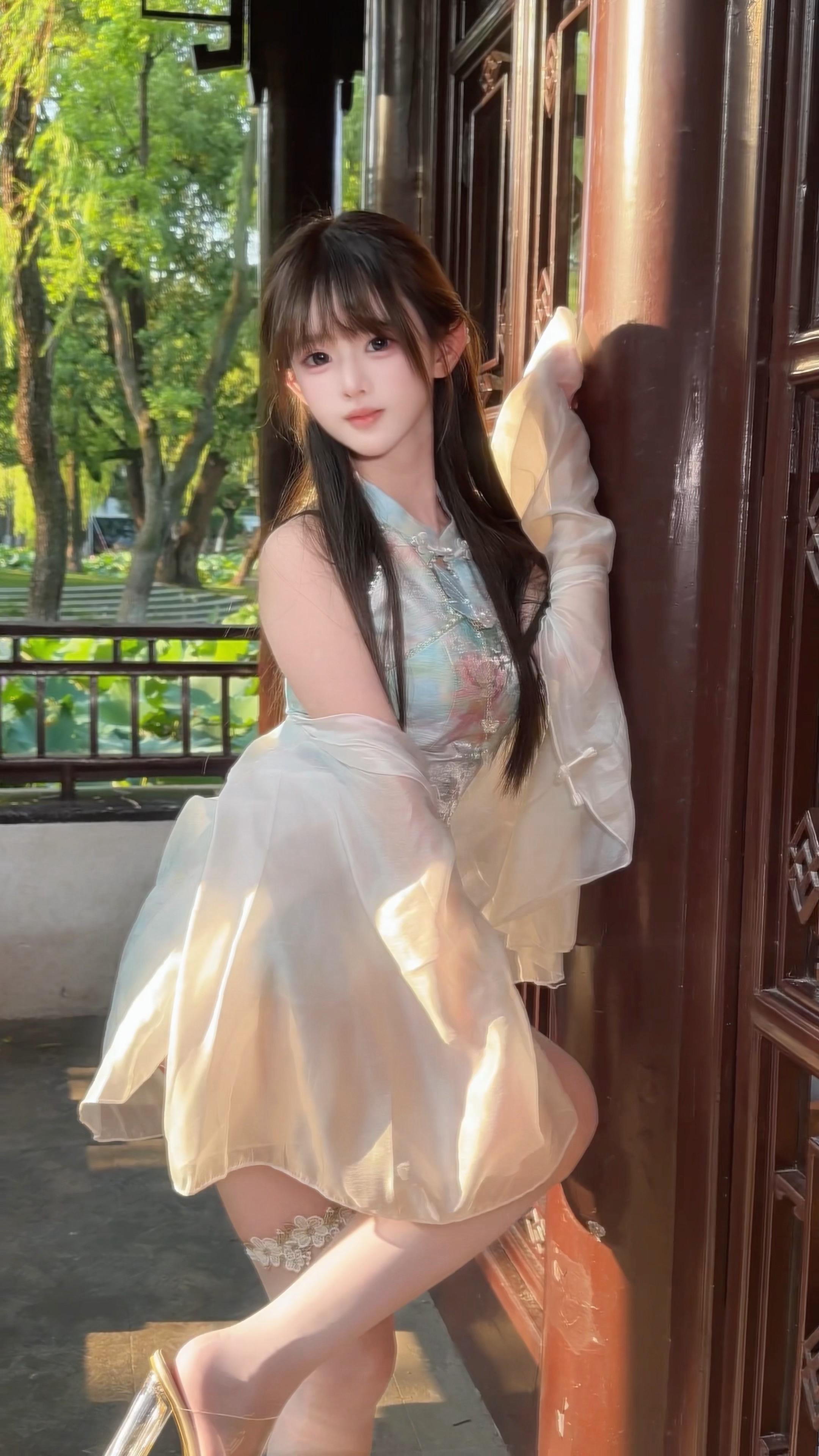 只偏爱你眉眼～
