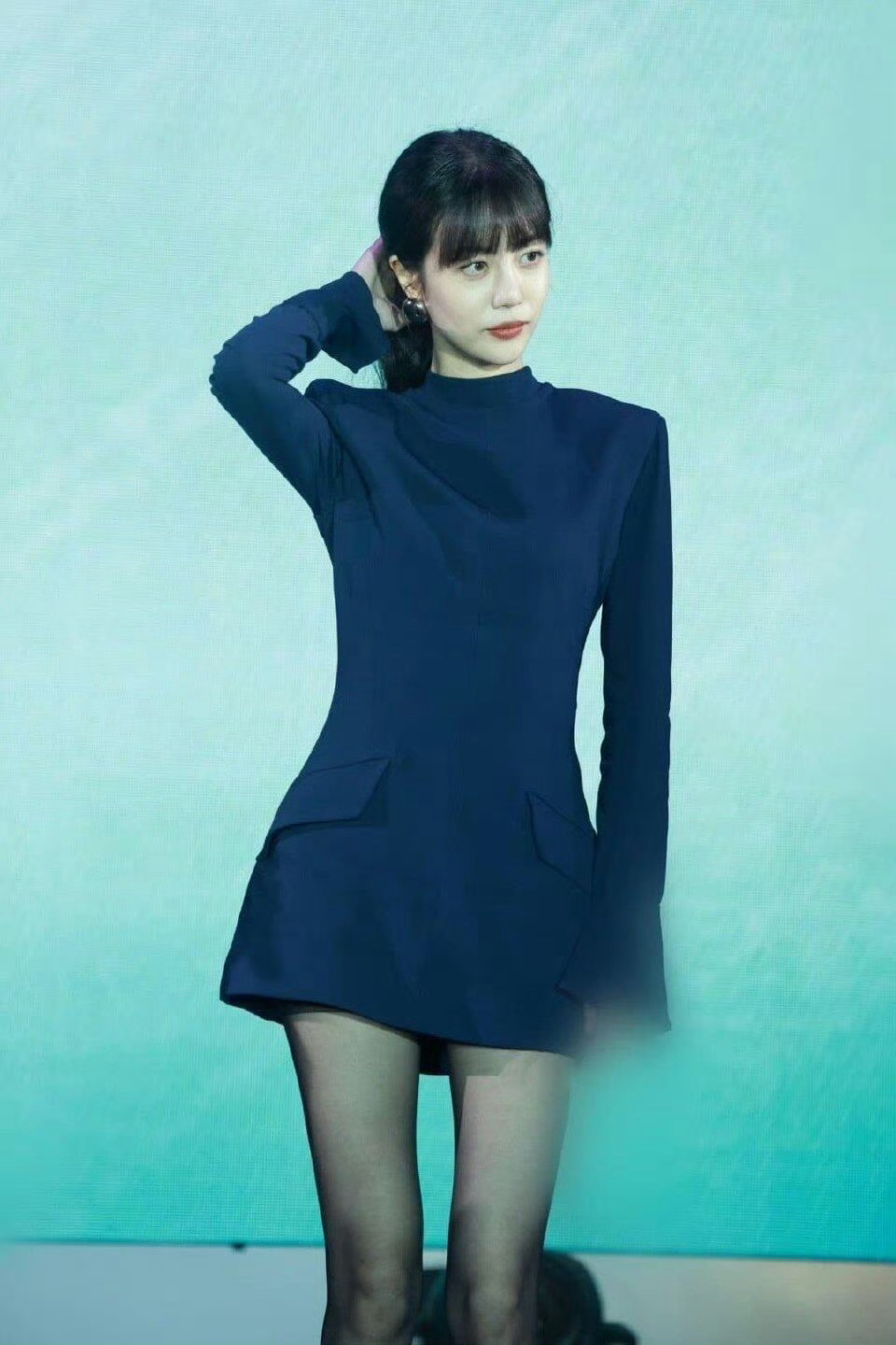 李溪芮 x 黑丝生图·内娱腿精名不虚传李溪芮变化 ​​​