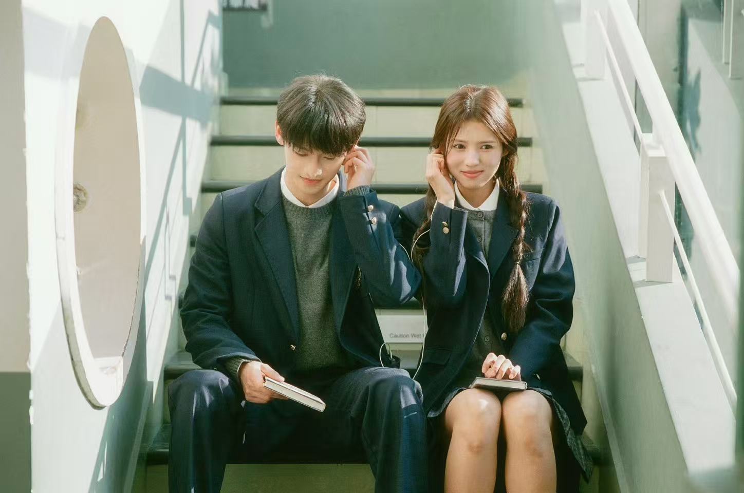 全伊伦鹤男好嗑如此般配的两张脸，现偶请来 ​​​