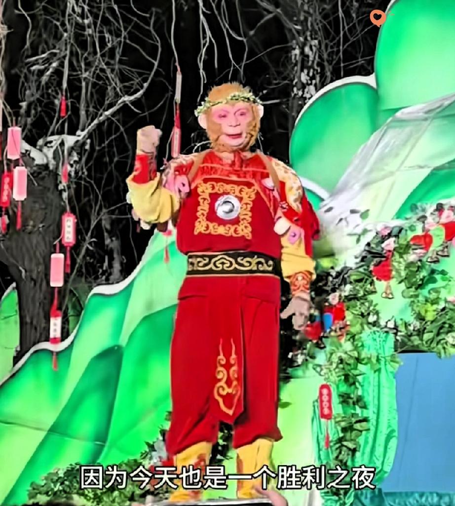 雪饼猴一句话点醒所有人：12月24日的平安，从不是洋节的馈赠！
 
今年是长津湖