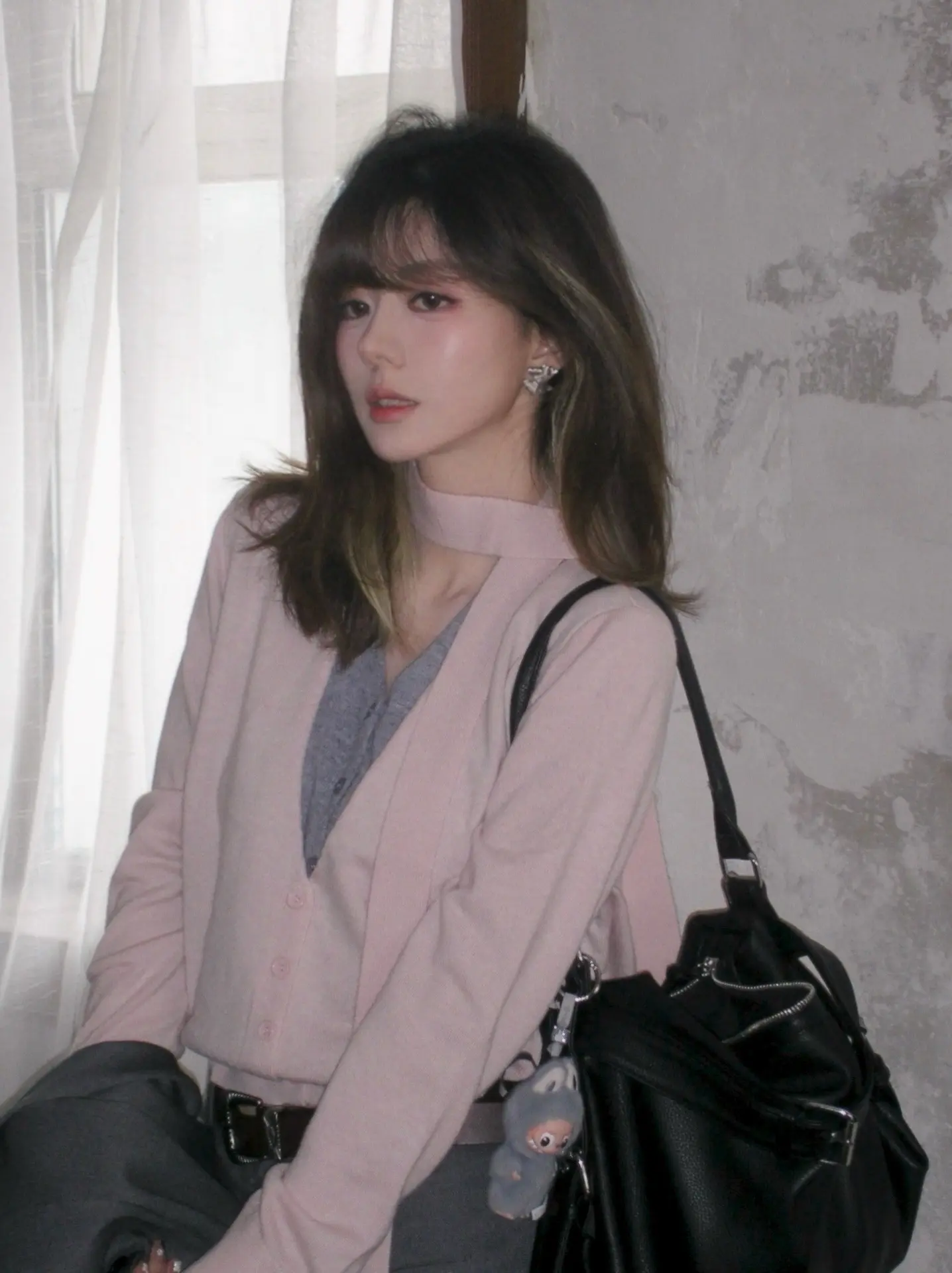 🩷🩶啊学姐。谁说粉色只能甜？ 🩶🩷🩶 这件毛衫之前vlog有...