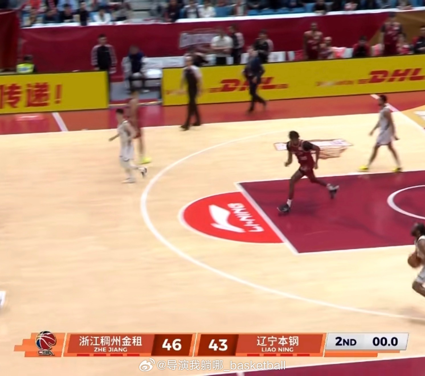 上半场双方打的都挺混乱，乌戈应该还是在不断试验新的阵容和打法，这两个队目前的战绩