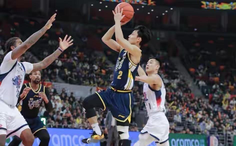 7分9分13分28分！CBA一夜4大冷门，徐杰封神+3黑马搅局12月26日CBA