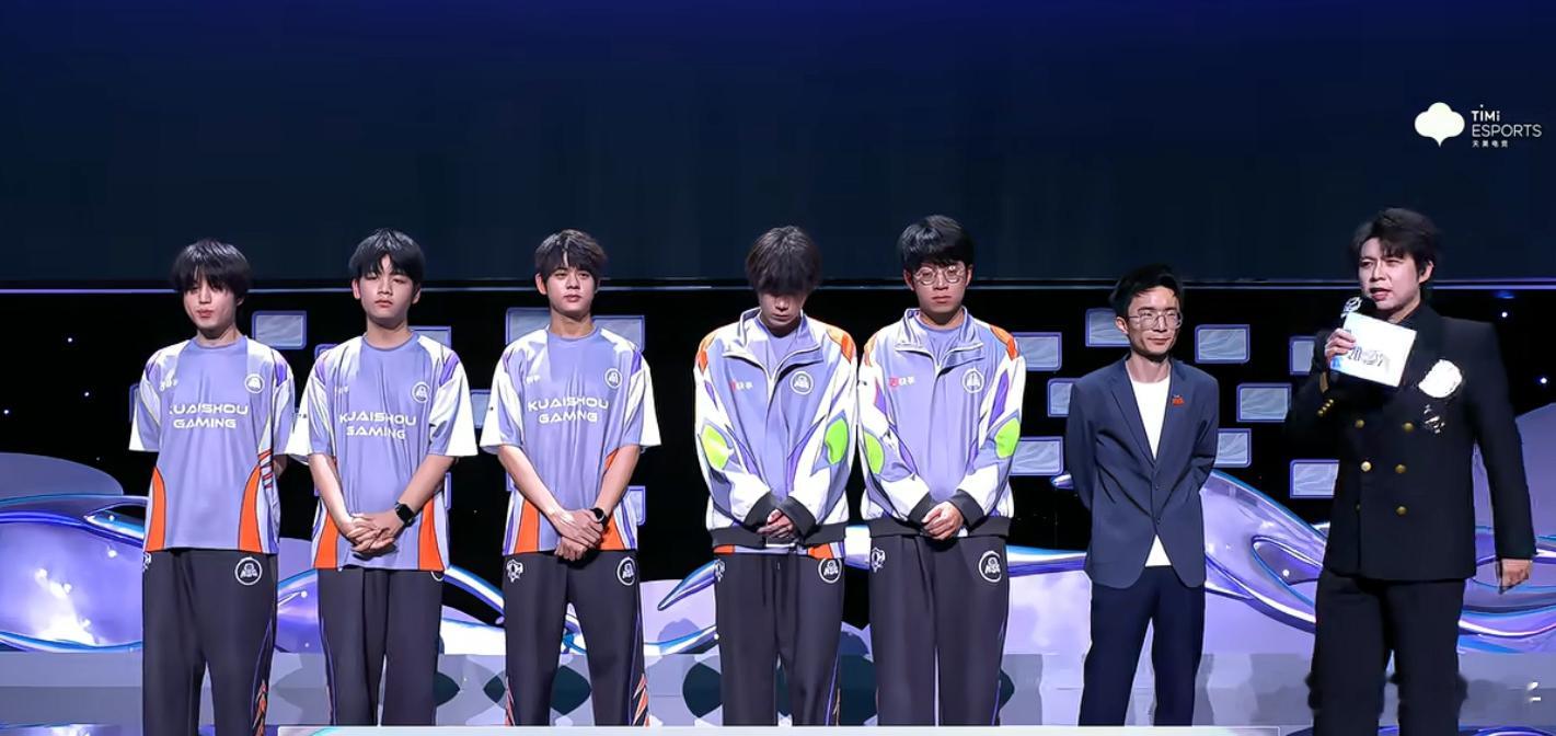 KSG对战TTG KPL春季赛冠军KSG在挑战者杯32强一轮游，赛后五名选手和教