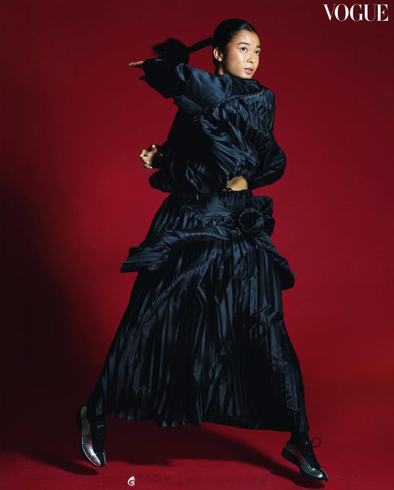 【埃拉再登菲律宾《Vogue》】你们给打几分？ ​​​