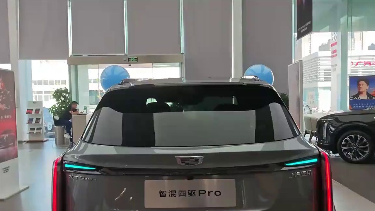 凯迪拉克XT5 PHEV底盘实拍，3分钟看懂设计用料和结构