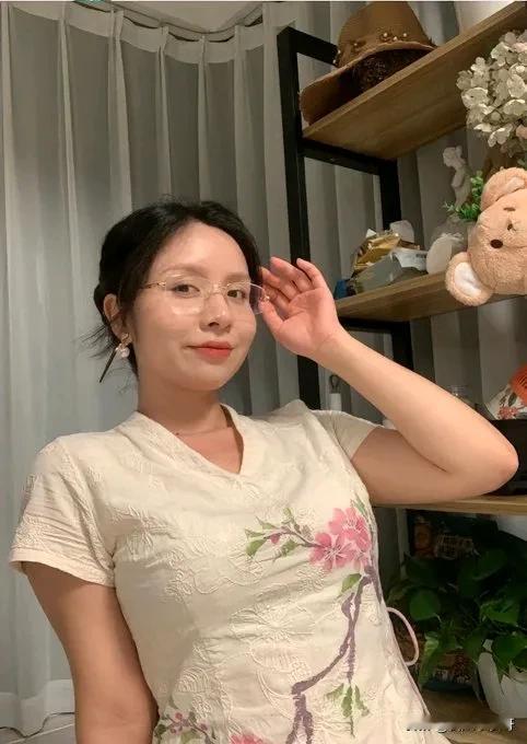 猜一下是做什么工作的？