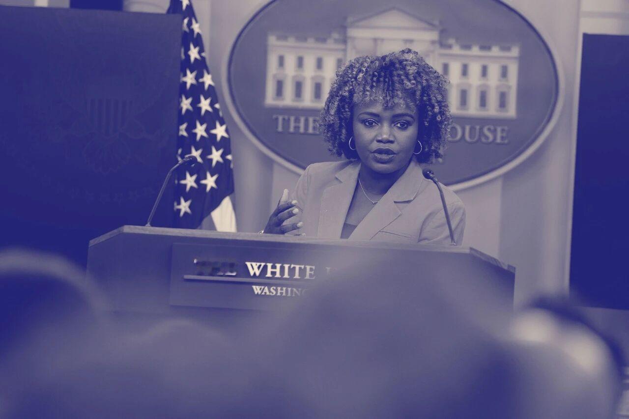 前白宫新闻秘书卡琳·让-皮埃尔在新书《独立者：破碎白宫的内外观察》（Indepe