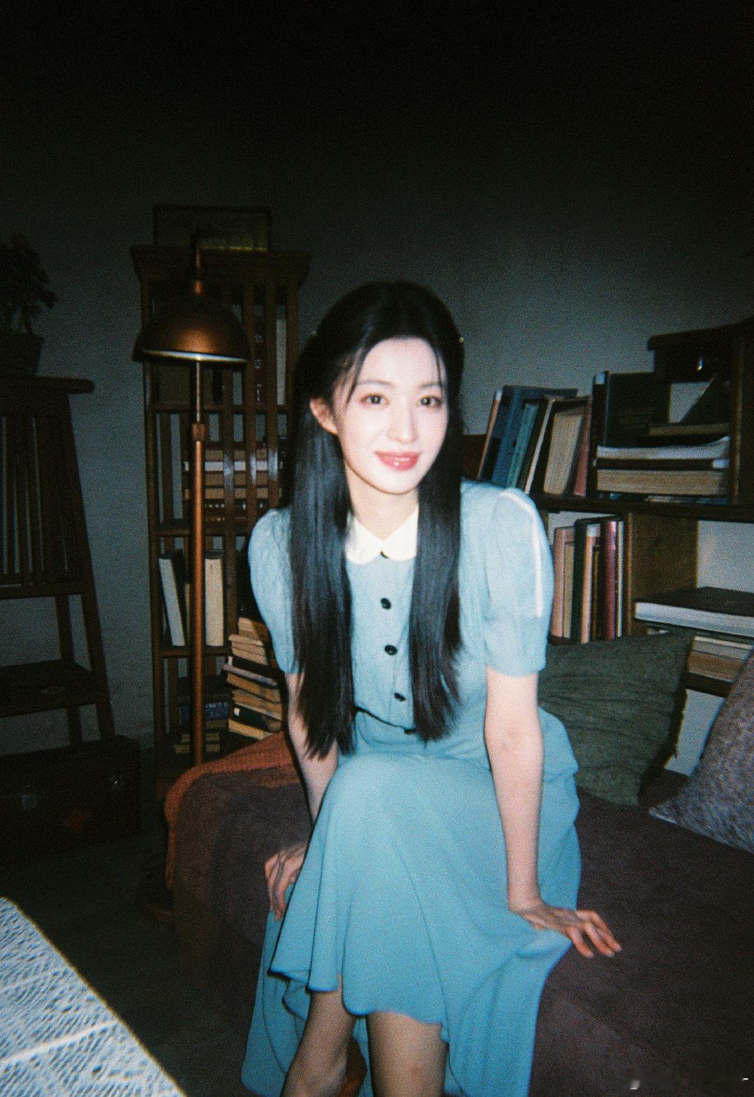 王楚然从柳惜音到任素素王楚然学生感御姐风既能演出懵懂温柔的学生感千金，转身又化身