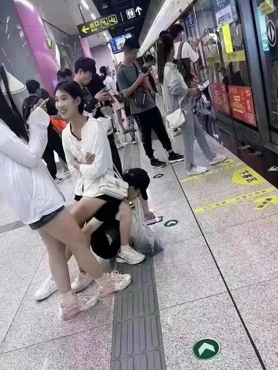 憋屈的男人[打脸]