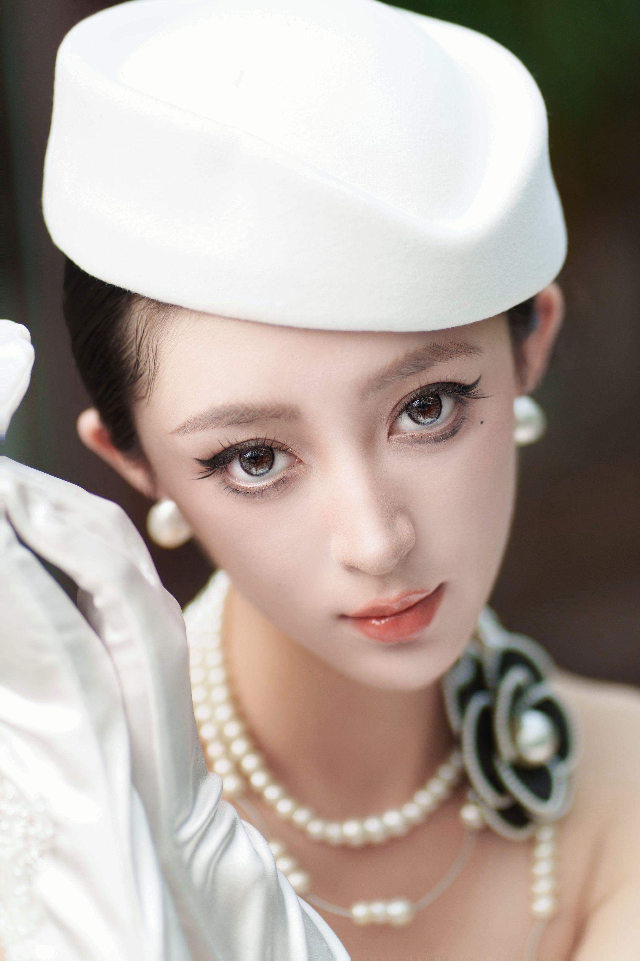 欸 这位小姐。到底要发多少遍