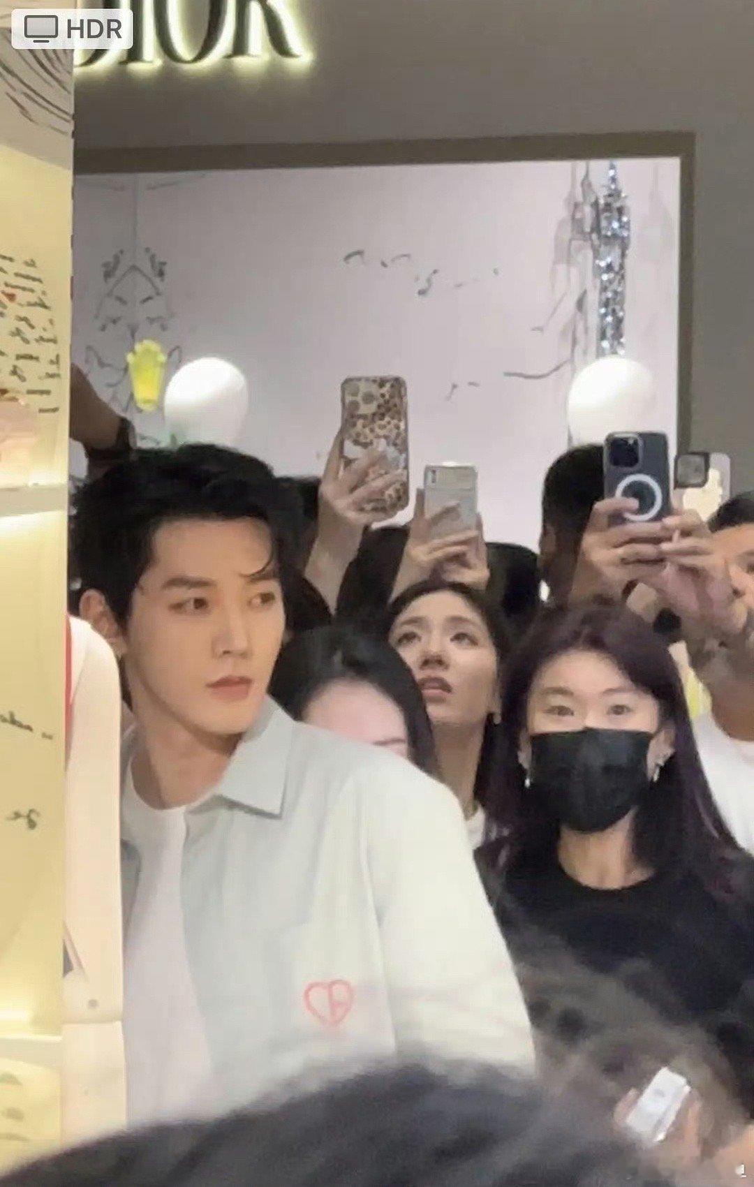 网友拍的邓为生图，你觉得帅气吗？ ​​​