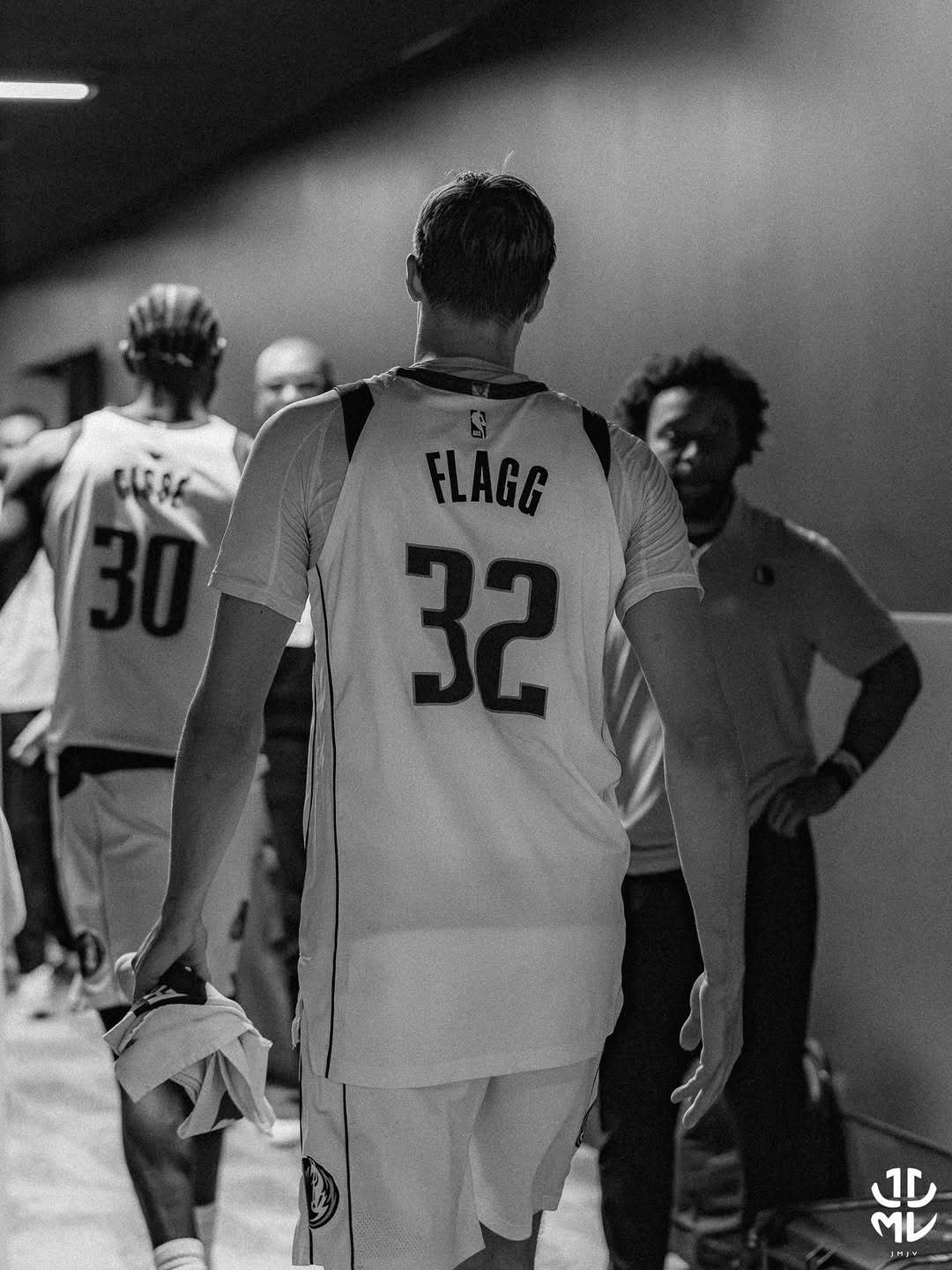 分享一组弗拉格的高清大图，请自取。 他能打出来吗？ 