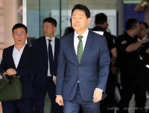 同案不同判！韩明泰均民调大案三种结局：尹锡悦获刑2年，吴世勋罚金千万，金建希两审