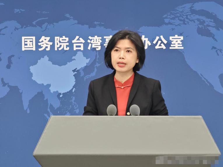 民进党封杀金门联署的禁令，还没传出台北，就被厦门海面上的一根重型桥塔直接碾碎。这