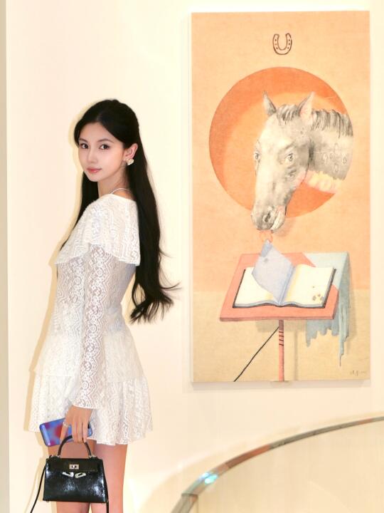 爱马仕《乌有园》  高级感看展穿搭秒出片🐎