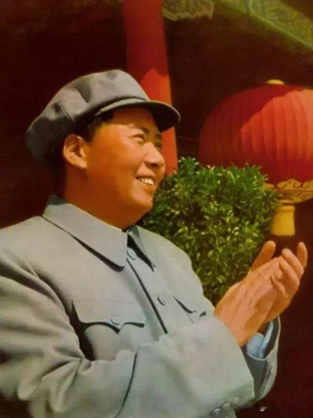 我不在意吃饭，我在意的是垂范。作为一国的最高领袖，毛泽东在吃饭的问题上从不讲究，