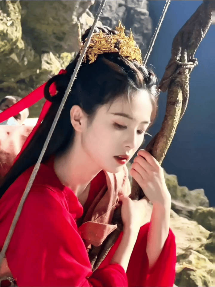 临江仙快播吧，白鹿这些美丽的造型都值得我一帧一帧的看剧，于正的第一部仙侠剧我还是