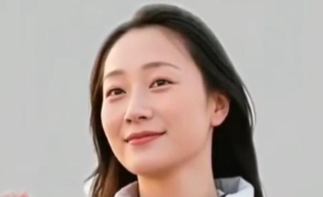 一个来自安徽的美女来山西旅游，夜里在停车场空地上搭帐篷过夜，竟然在帐篷里凭空消失