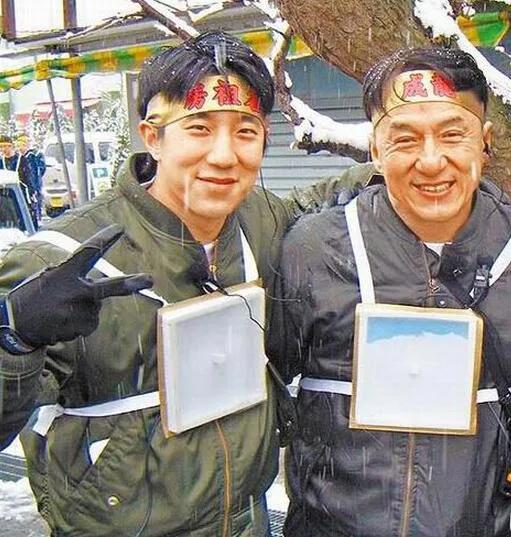 大家有没有发现一个问题，巨星好像都生不出巨星儿子！成龙的儿子房祖名吸毒被封杀，垮