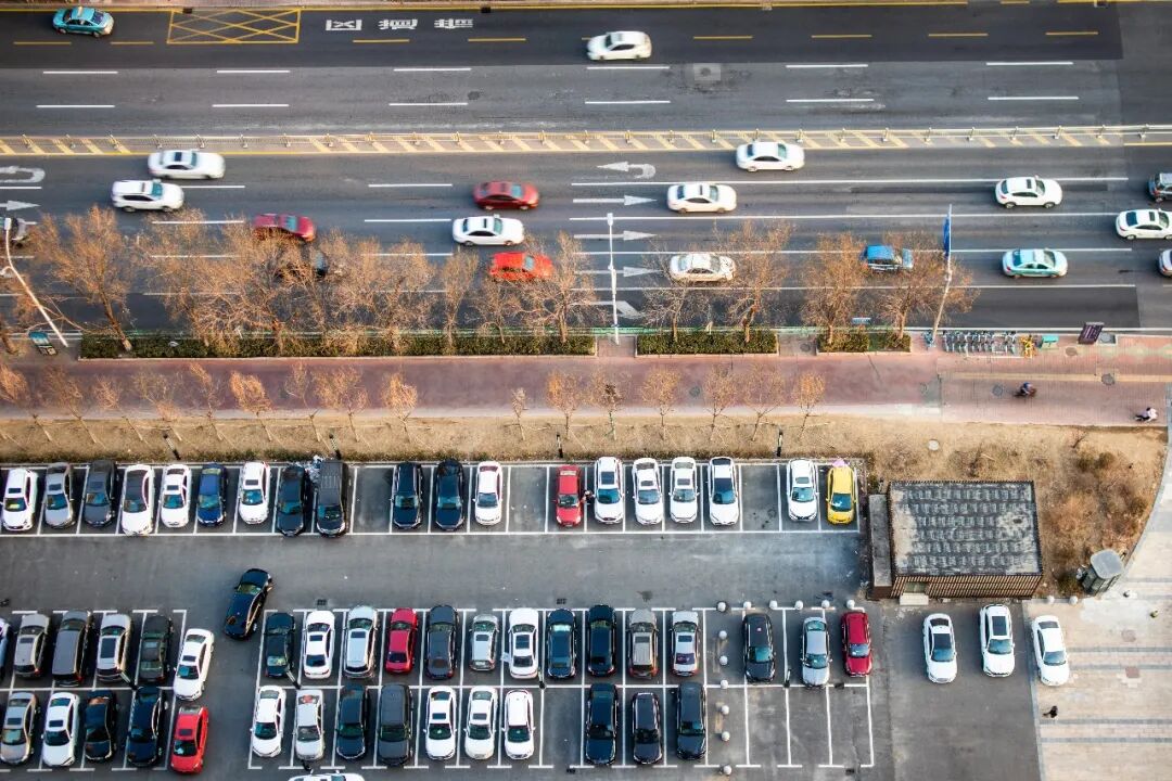 多地优化政策：停车61分钟，再不能按2小时收费了