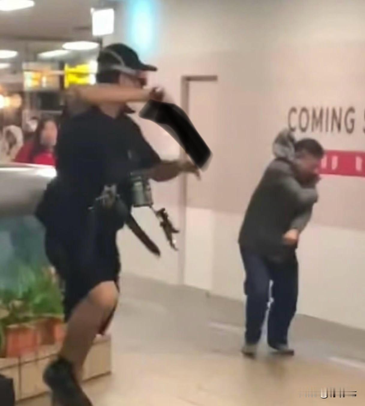 4死6伤‼️台北27岁男子泄愤，烟雾弹+长刀让车站变炼
近日，中国台湾省台北市发