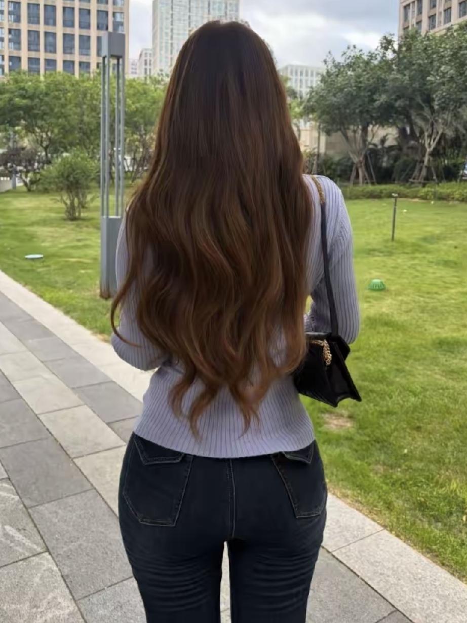 你发现了吗？越厉害的人，越沉默、越不争、越不辩。
 
淡定者不解释，只因问心无愧