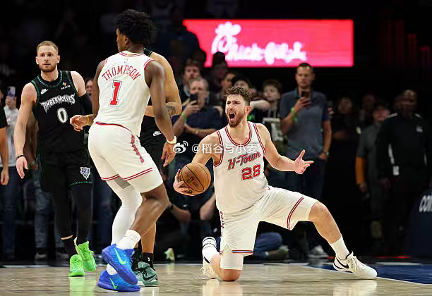 申京在加时赛确实需要为火箭的崩盘承担责任，这一点毫无疑问，但是申京都打成这样了，