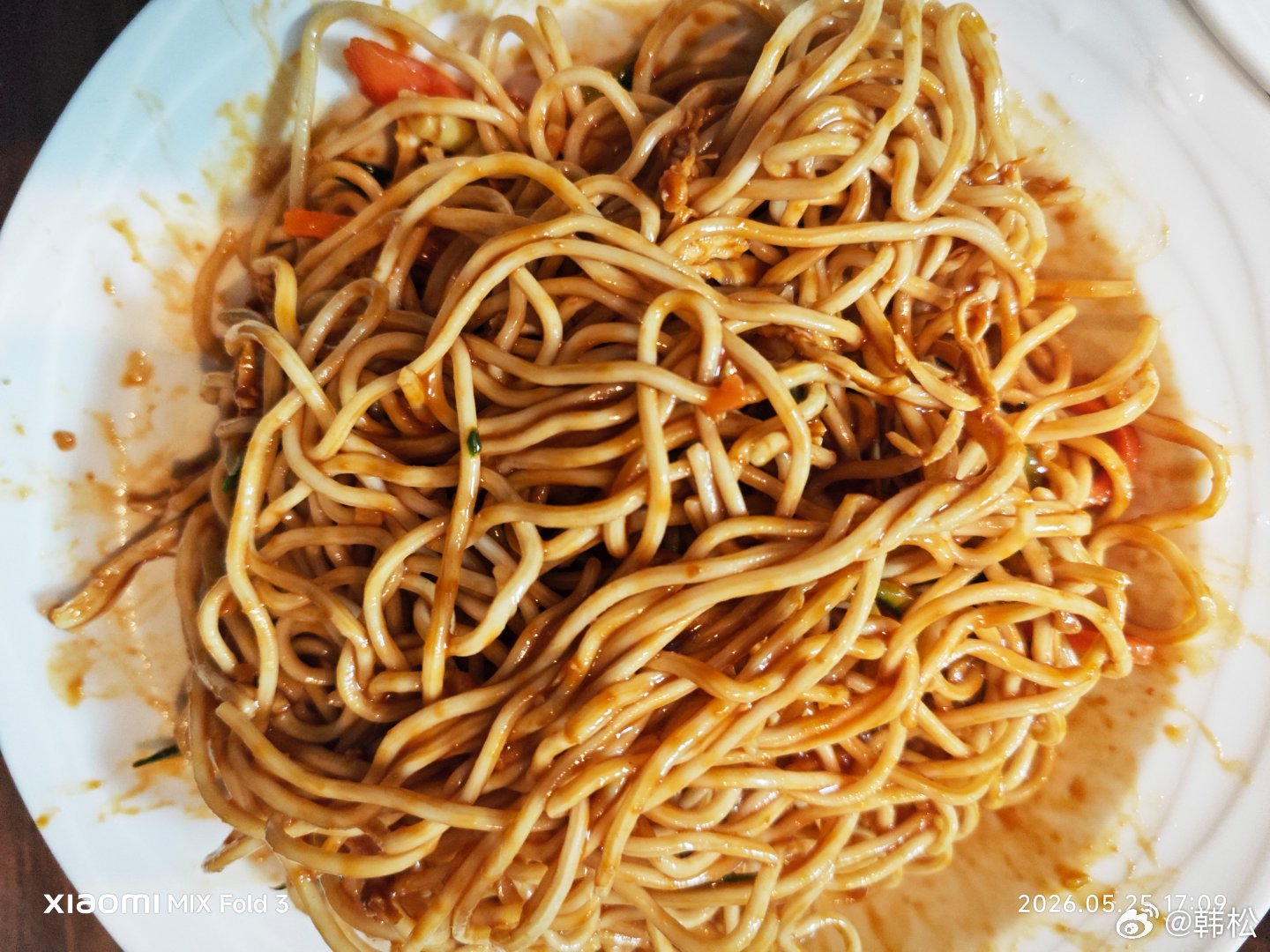 今天一直没有力气，血氧也上不去，什么事也做不了，吃一个面，看看晚上会好一点。 