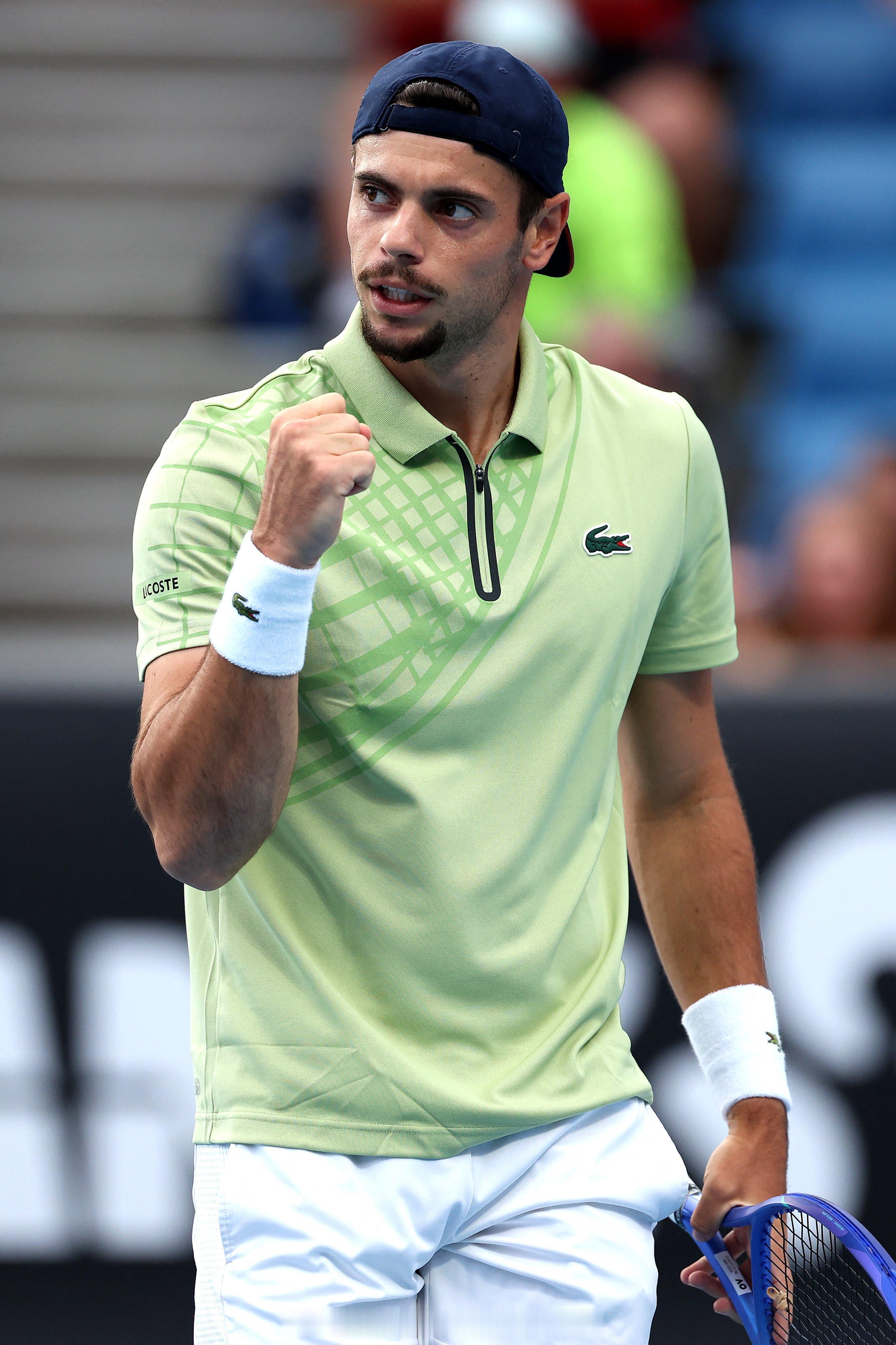 【四字形容】莱赫奇卡被淘汰出局【Q】热亚7-5 7-6 7-5莱赫奇卡【17】打