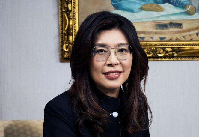 特朗普刚结束访华没几天，美国某些人就坐不住了。最近，美国航空专家艾布拉姆斯在新书