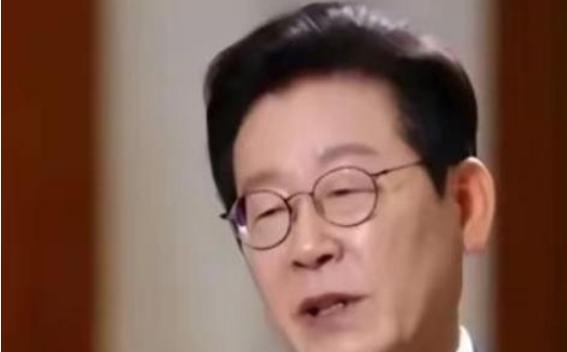 韩国专家曾经发出警告：中日一旦开战，即使西方国家派出了支援，那么全世界也没有国家