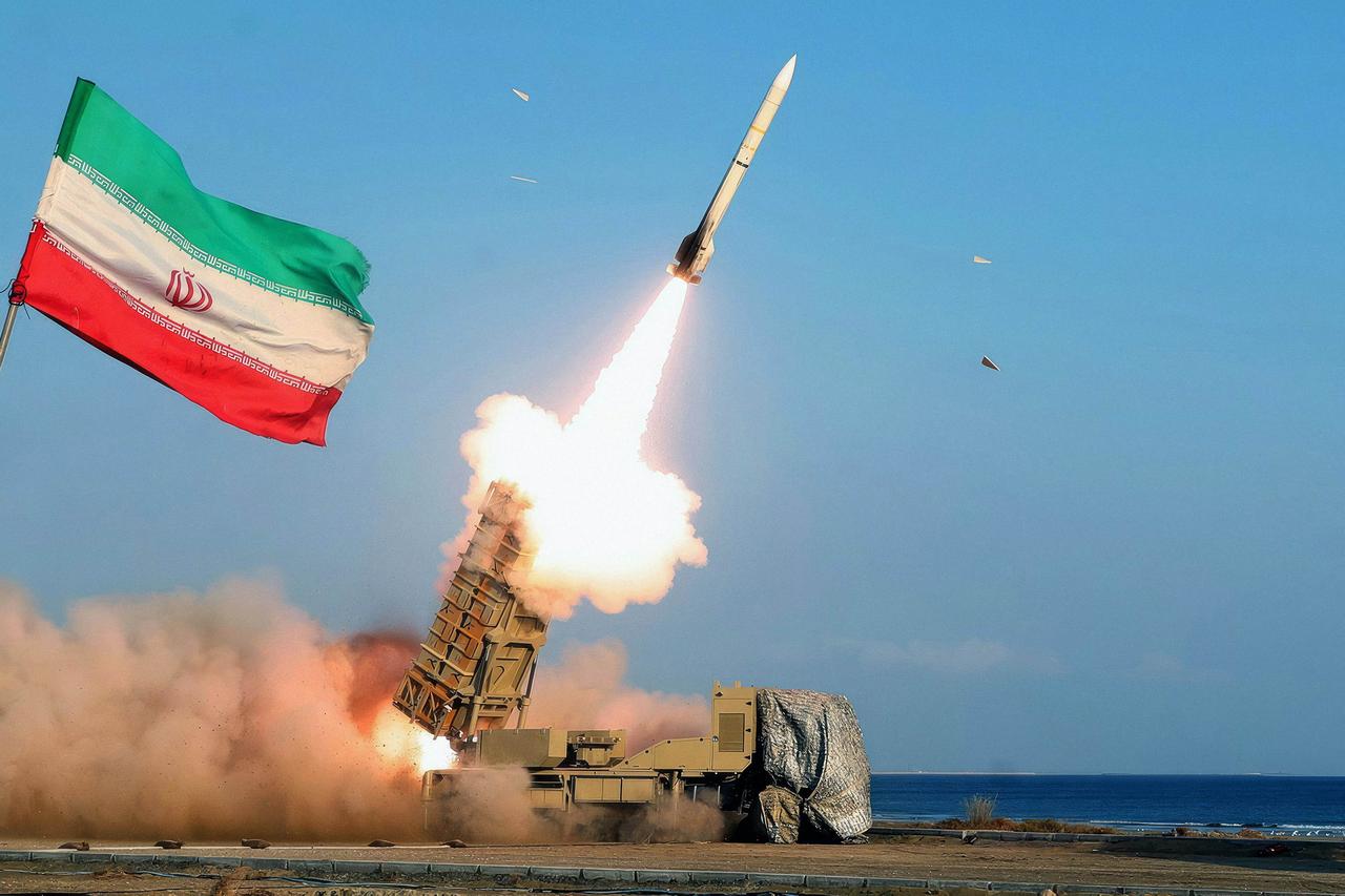 据以色列第12频道的消息人士透露，以色列国防军今天已将安全警戒级别提升至“特别高