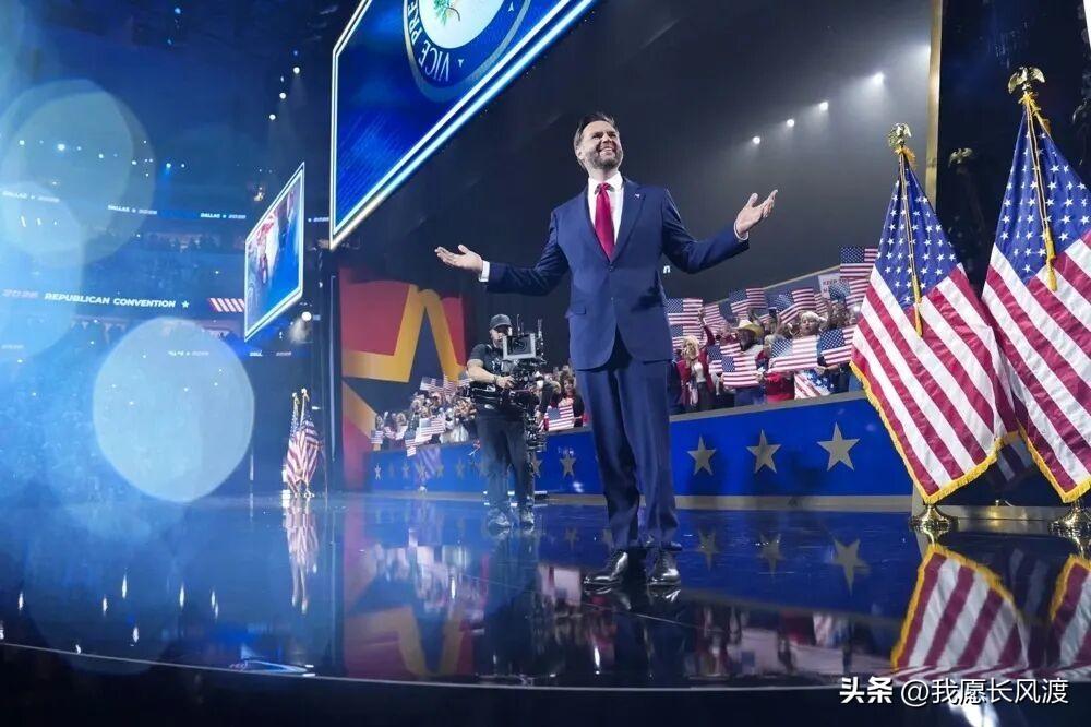 全场高喊“48！48！”
万斯未官宣，2028总统之战已提前打响了。


 
达