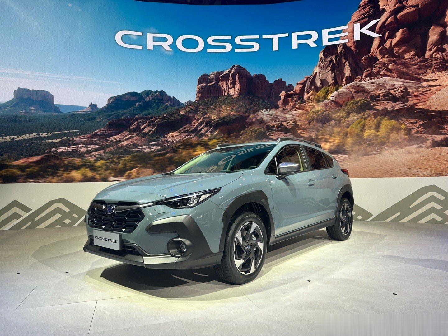 好看！斯巴鲁新一代的Crosstrek，也就是XV换代。某些角度看上去非常马自达
