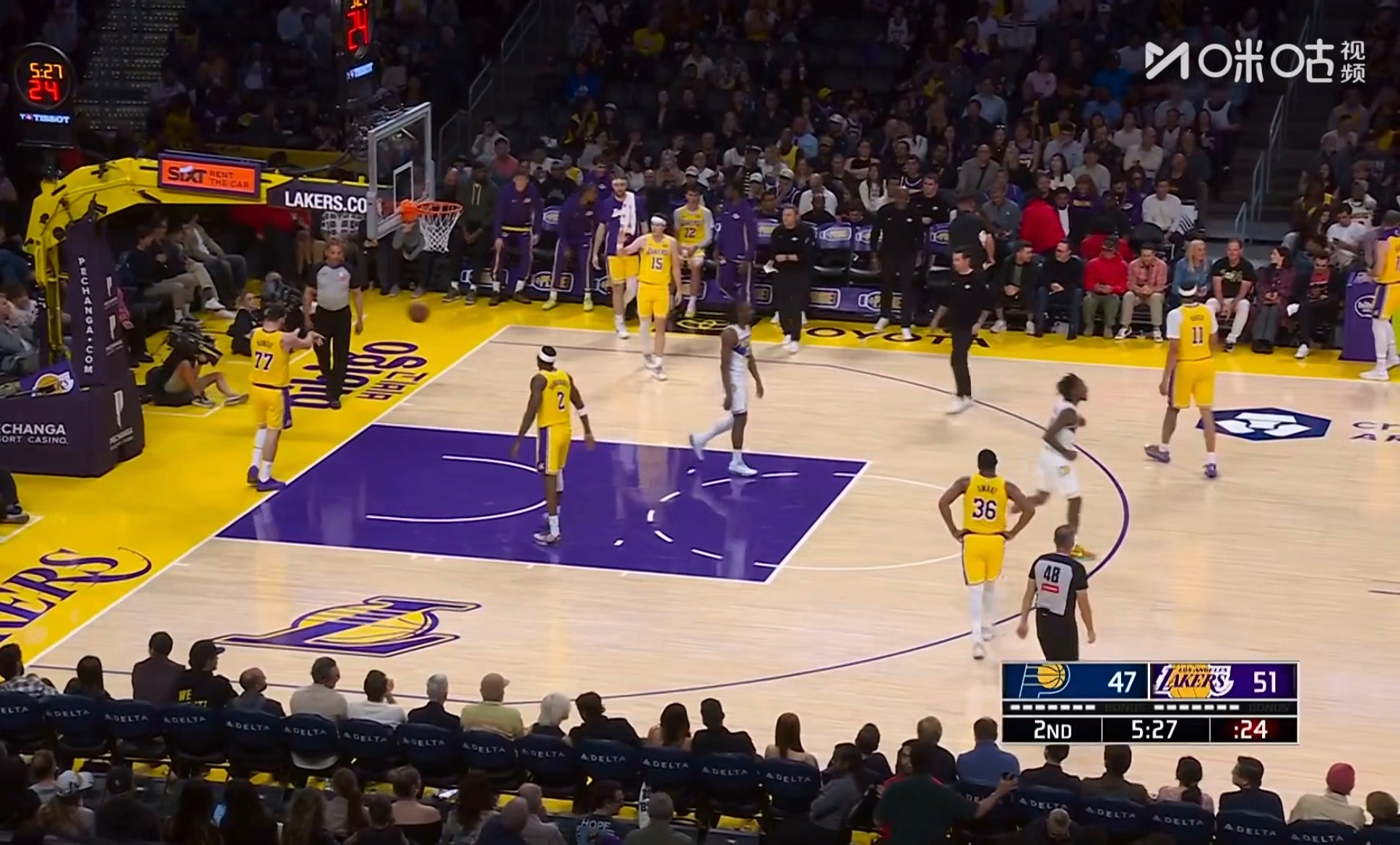 内线防守太漏了 