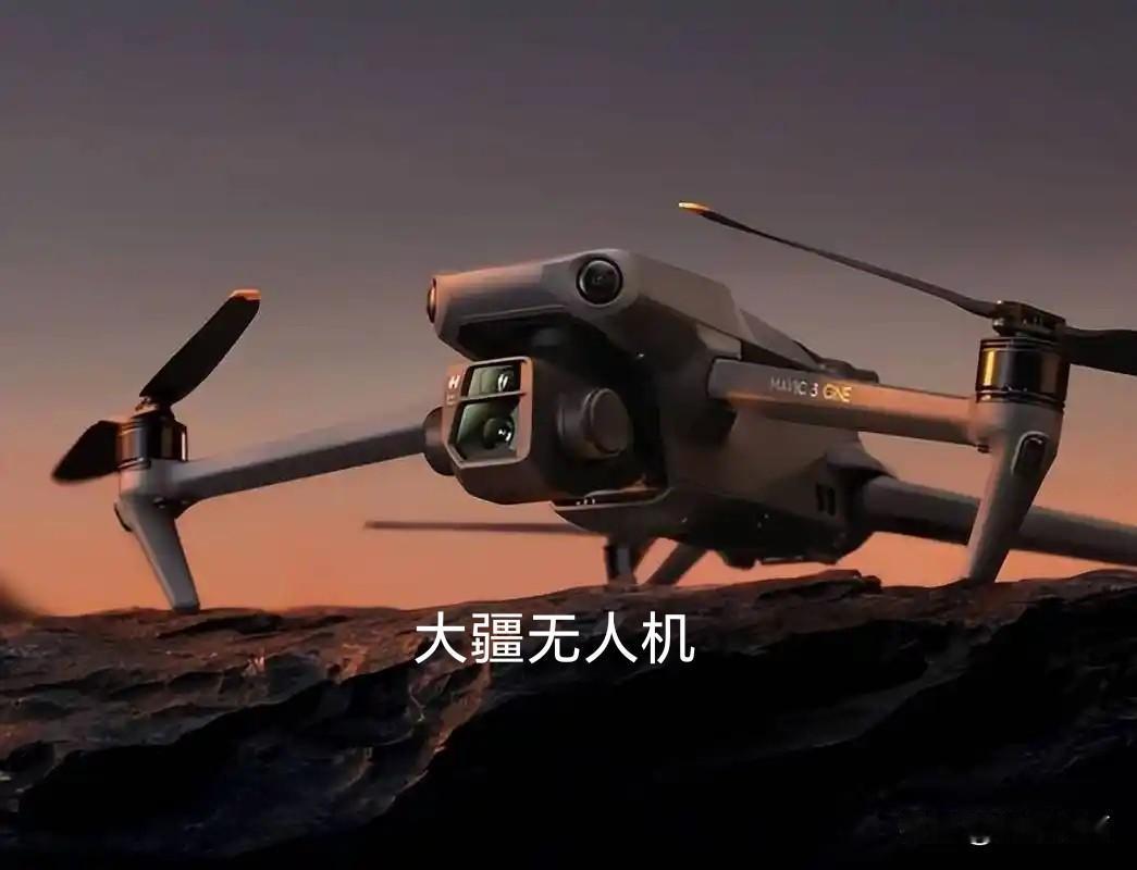 。
 
核心影响
 
1. 经贸：大疆在美商用无人机市场占比约90%，美方禁令直