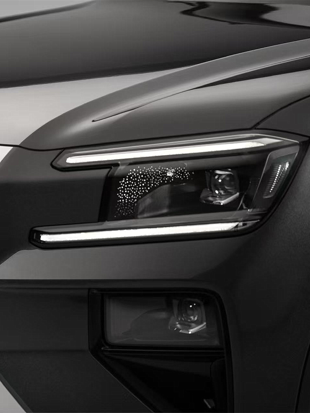 按照各方消息来看，极氪8X 全面共享旗舰核心配置已确定无疑。细节上，该车将采用与