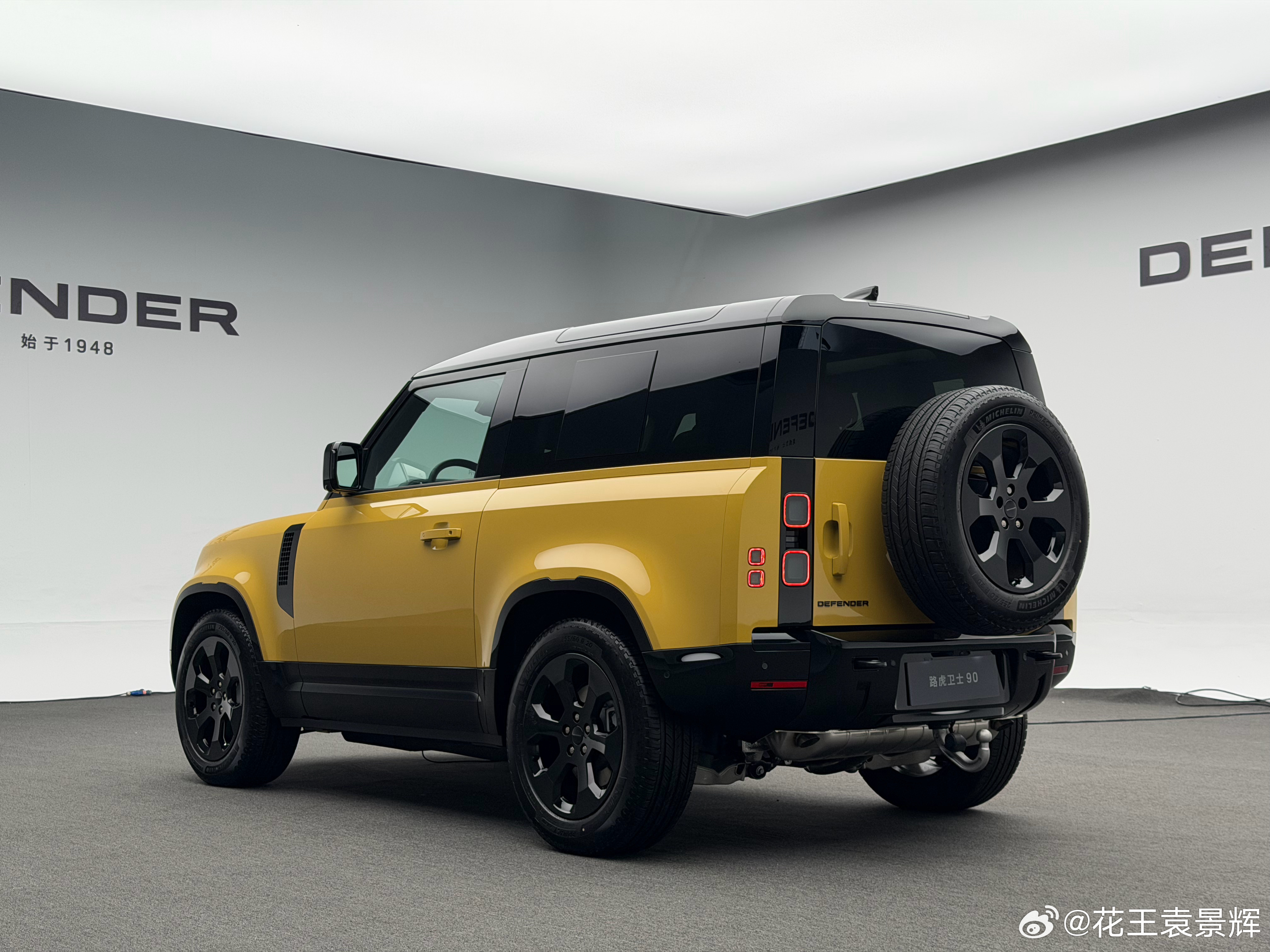 记得有个朋友说过，库里南是劳斯莱斯的越野车，路虎是越野车中的劳斯莱斯🚘路虎