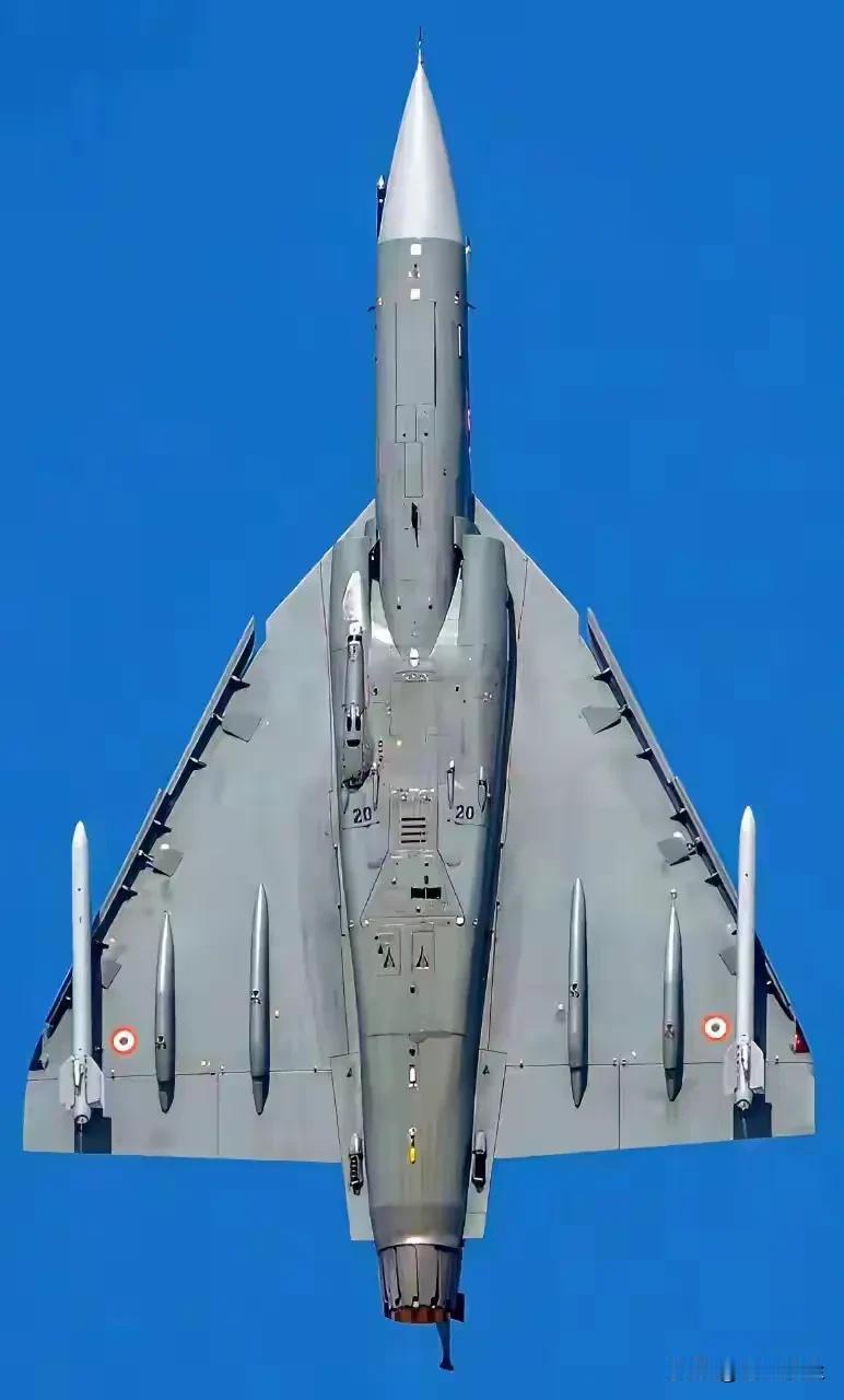 印度空军为何不惧怕我们的战斗机，印度人：我们有更优秀的飞机。

当年枭龙战机出来