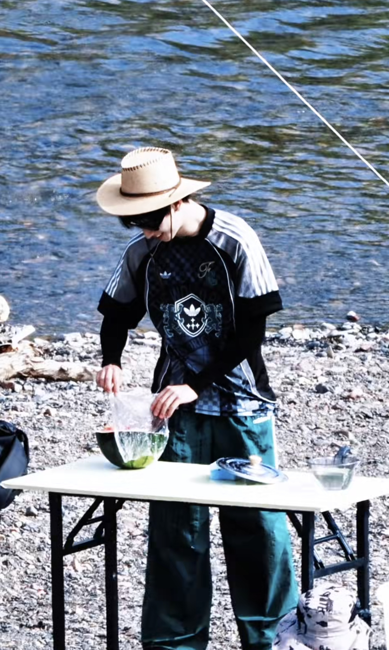好明媚好明媚好青春好阳光好适合夏天！真的梦回帅哥的海南行了朱志鑫一路向海的少年
