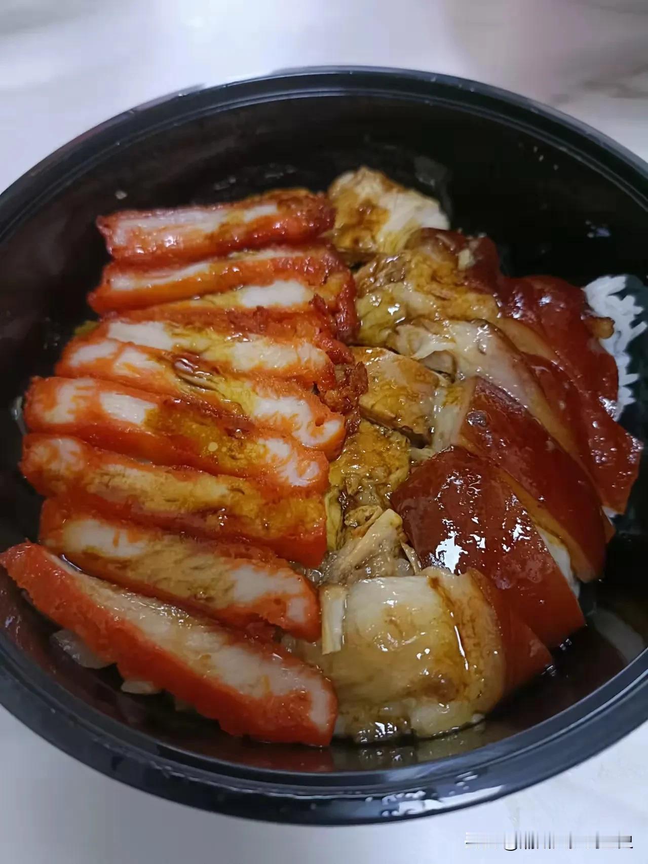 餐饮店最常见的错误经营方式！
如今现在肉品价格有所下降了，出餐份量千万不能增加，