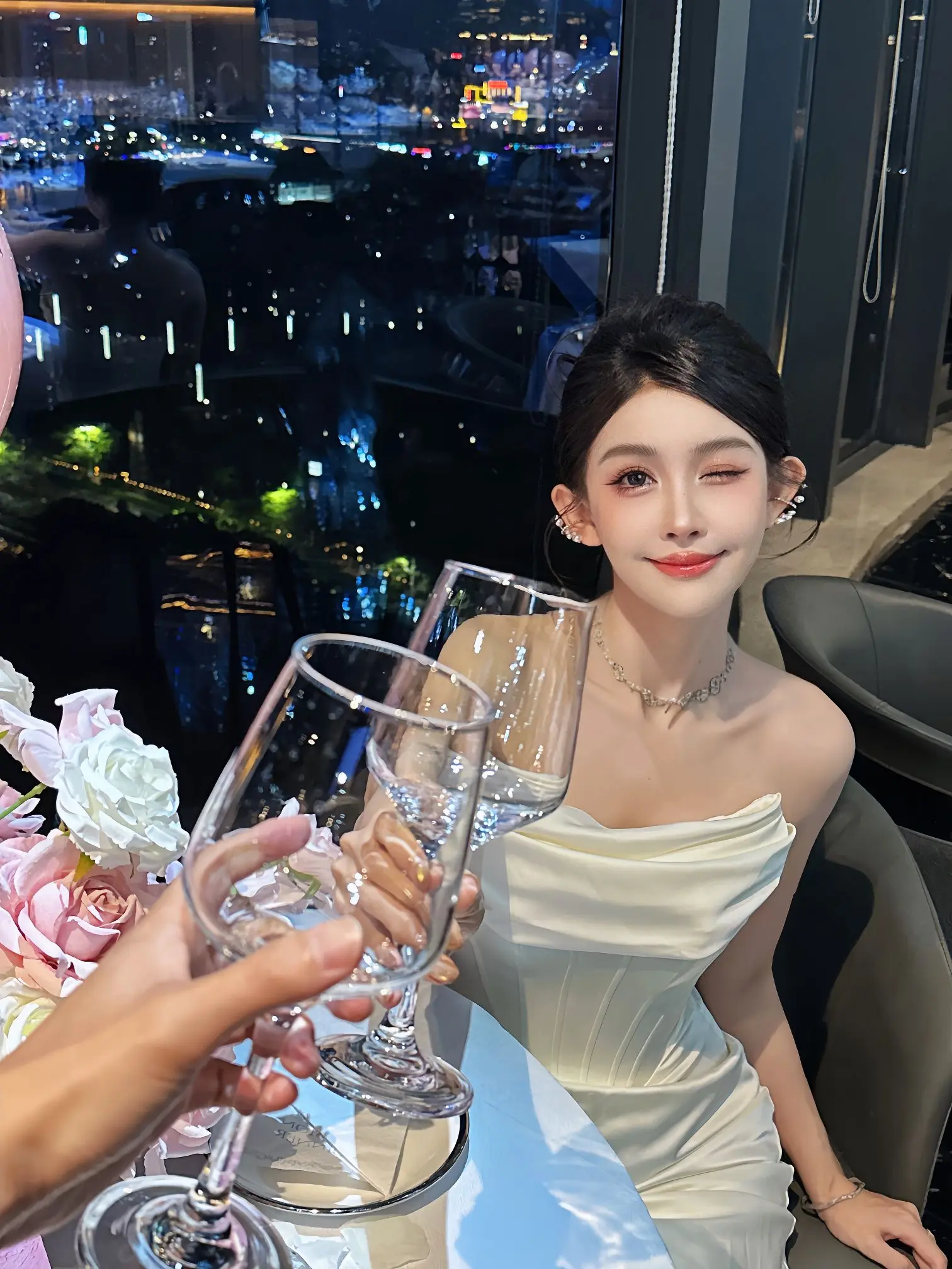 新的一岁，愿我温柔且坚强，清醒而自由自在。