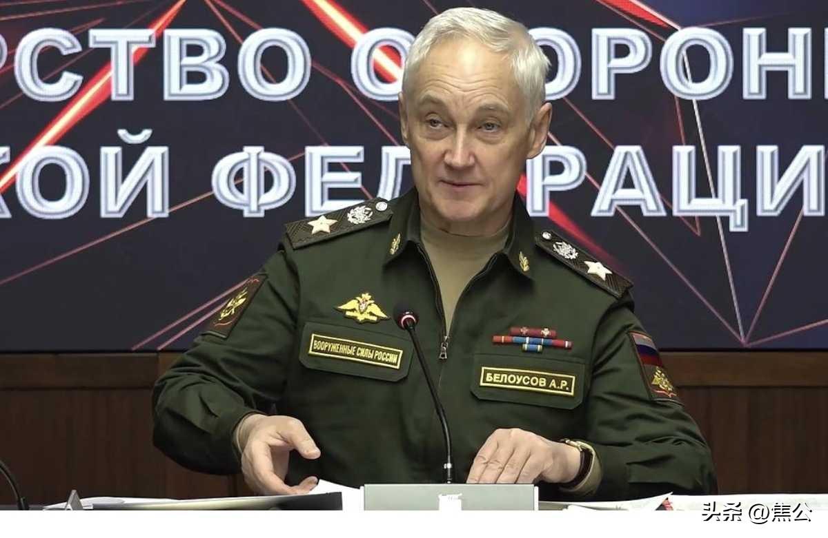 西方彻底绝望！俄防长重磅官宣：1月狂投万件装备，2026年31万件+数千万发弹药