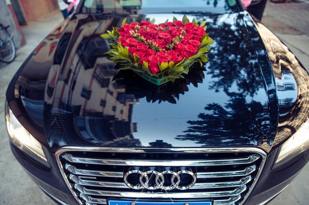 一辈子不结婚，从法律上讲完全没问题，婚姻自由包含不结婚自由。
年轻时不结婚，那叫