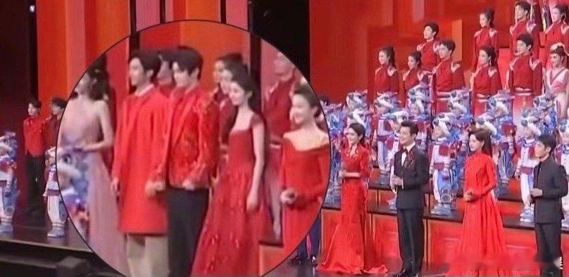 丁禹兮刘浩存春晚开场同台丁禹兮刘浩存春晚同框丁禹兮刘浩存春晚同框，期待呀，哇哦 