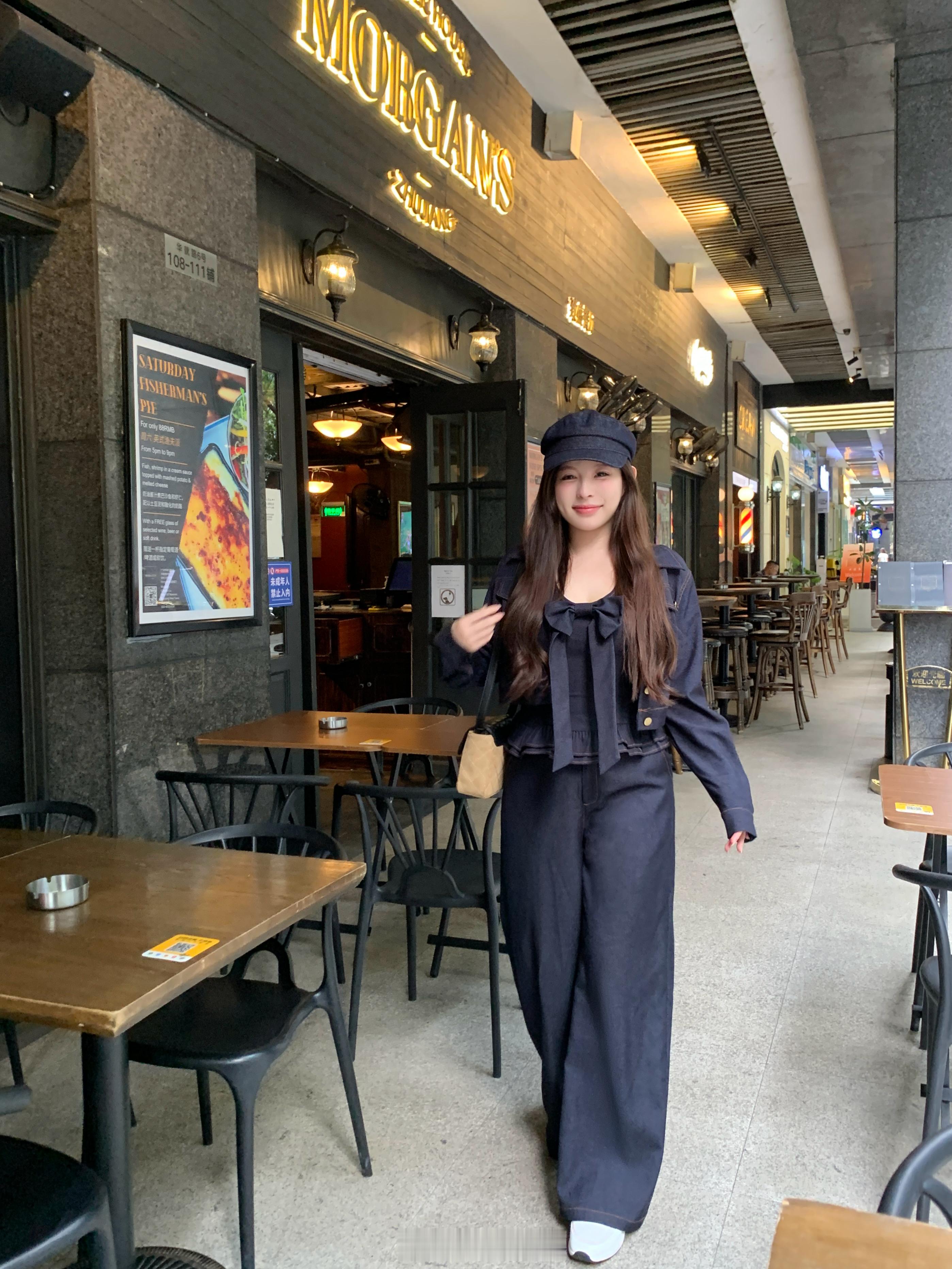 秋季氛围感穿搭∣丹宁蓝牛仔套装👖🧢一套适合秋天的牛仔套装~丹宁蓝大口袋牛仔外